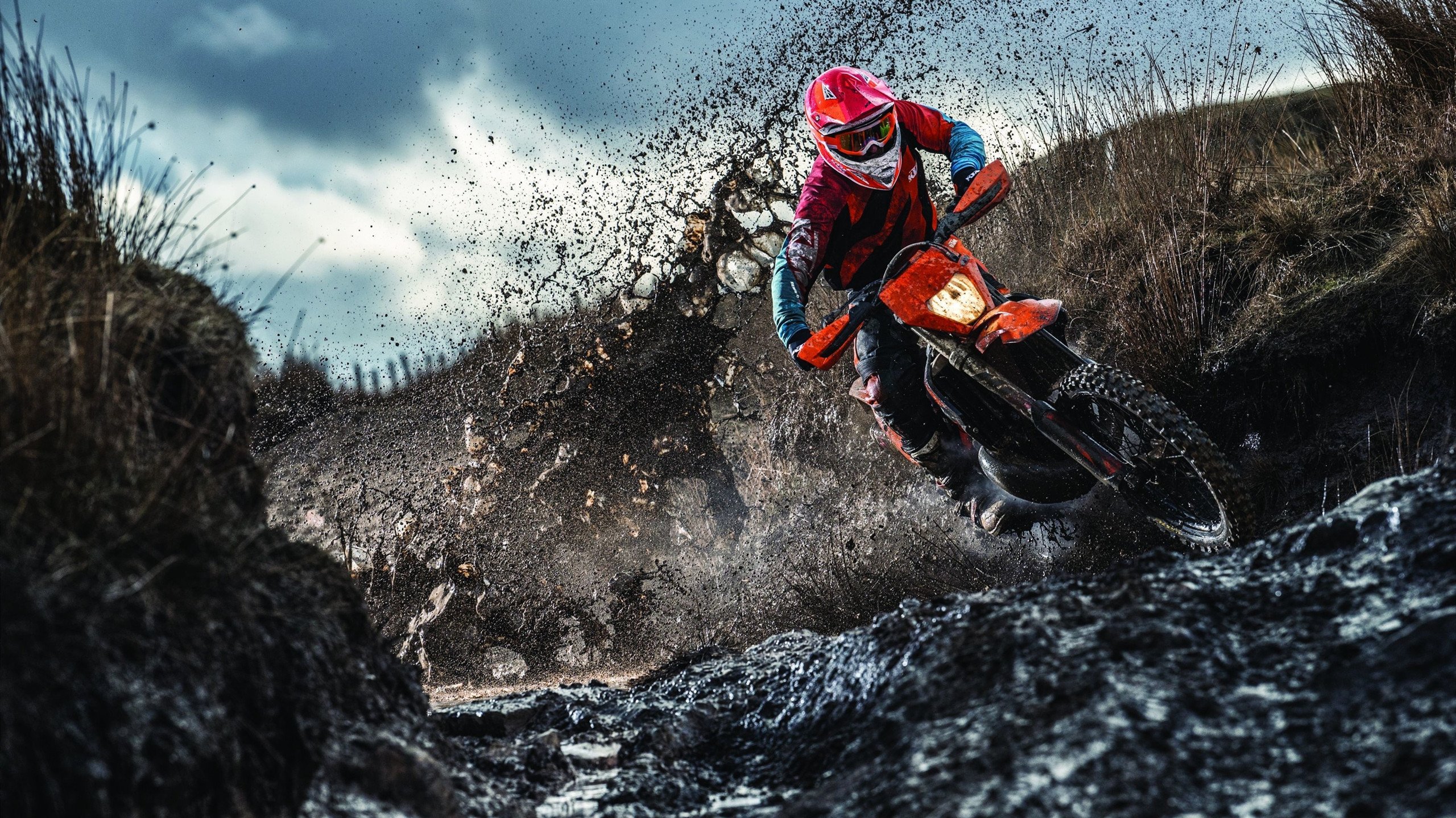 开云官方网站-CS2狙击手瞬间改变局势，cs1.6狙击手